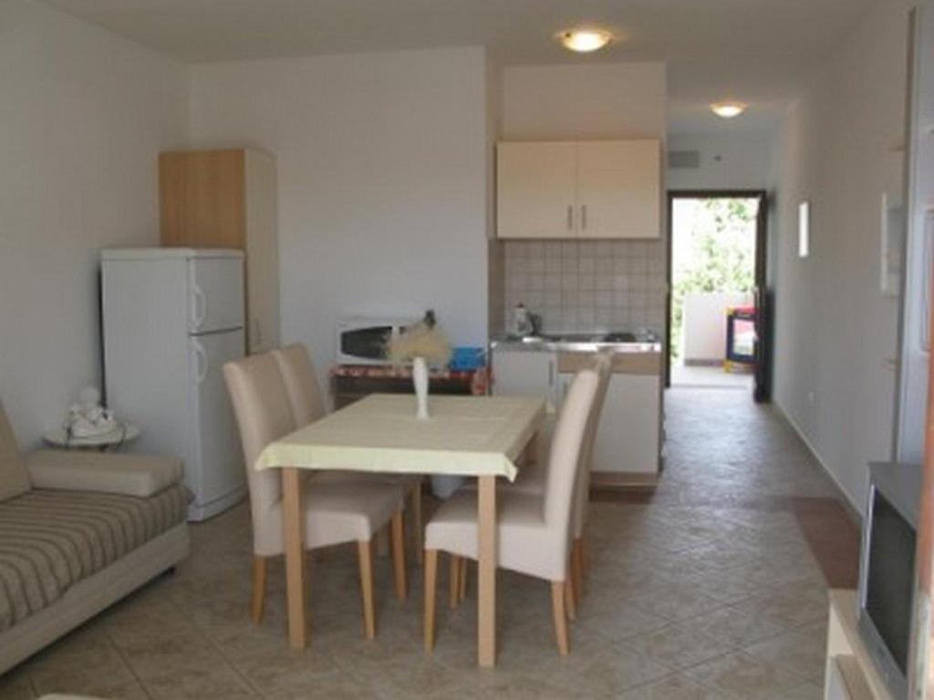 Barbat na Rabu Apartments With A Parking Space Barbat, Rab - 16816 מראה חיצוני תמונה