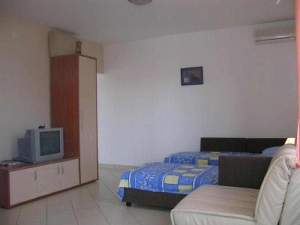 Barbat na Rabu Apartments With A Parking Space Barbat, Rab - 16816 מראה חיצוני תמונה