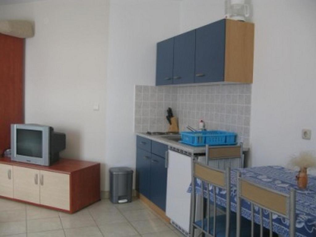Barbat na Rabu Apartments With A Parking Space Barbat, Rab - 16816 מראה חיצוני תמונה